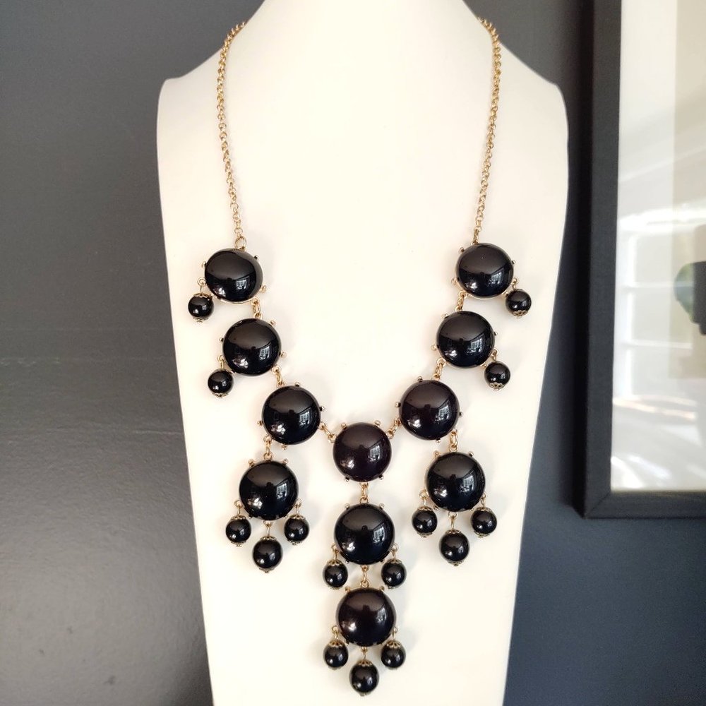Black bauble necklace